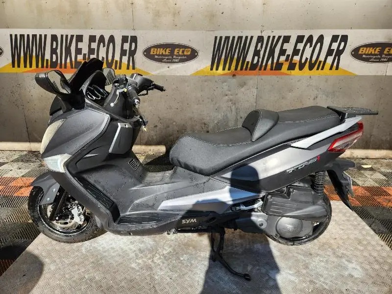 GTS 125