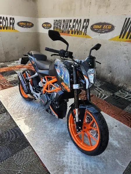 390 DUKE