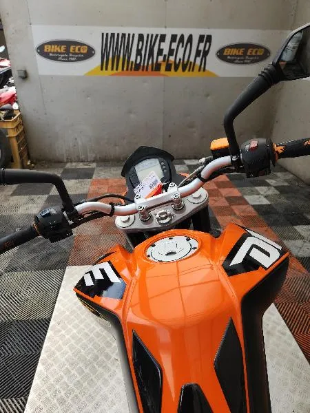 125 DUKE
