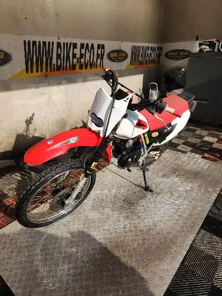 XLR 125
