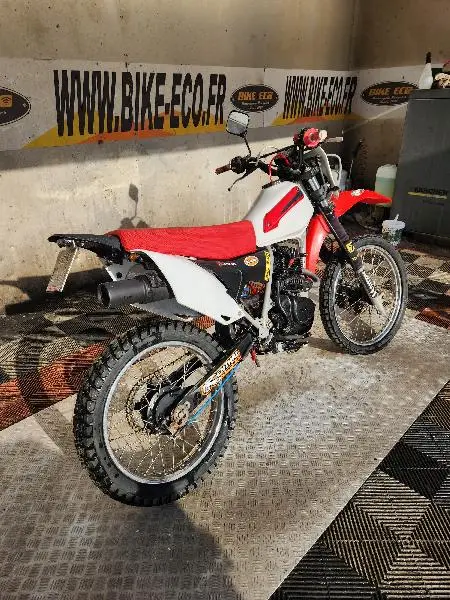 XLR 125