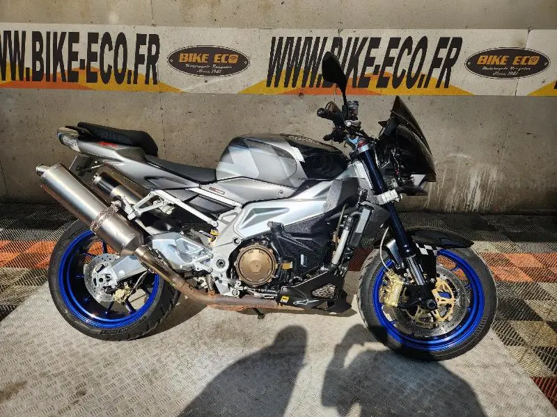 TUONO 1000 R V2