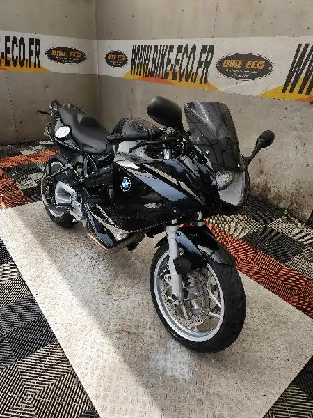 F 800 ST