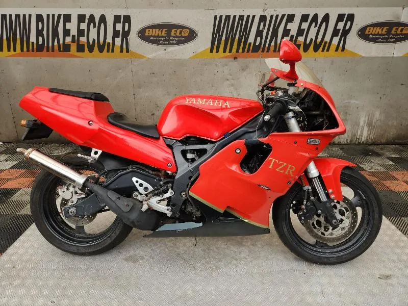 TZR 250