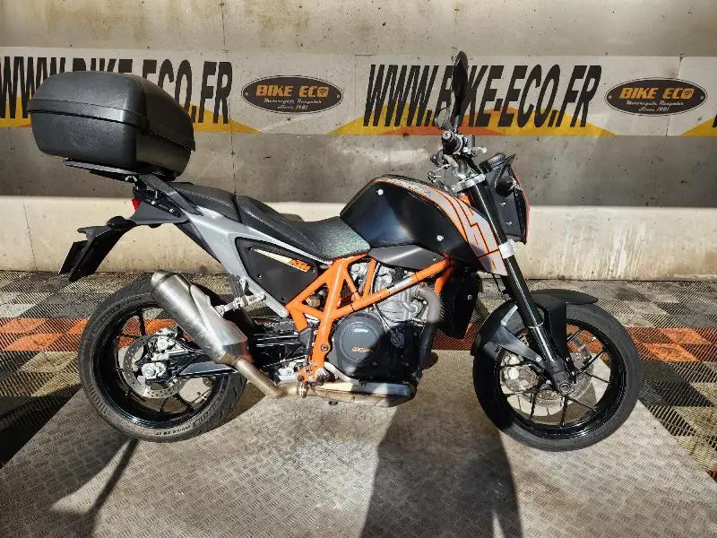 690 DUKE R
