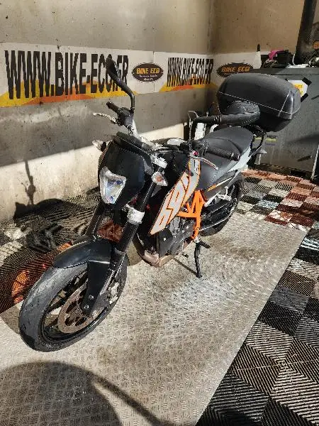 690 DUKE R