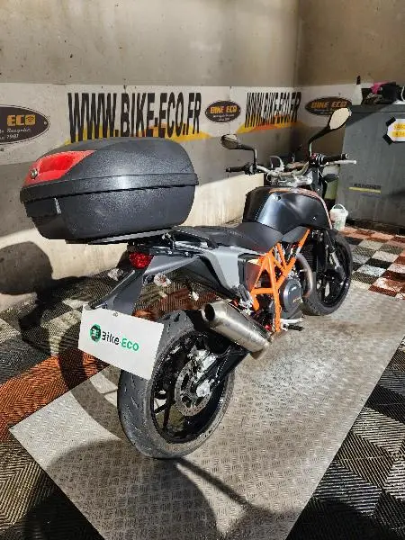 690 DUKE R