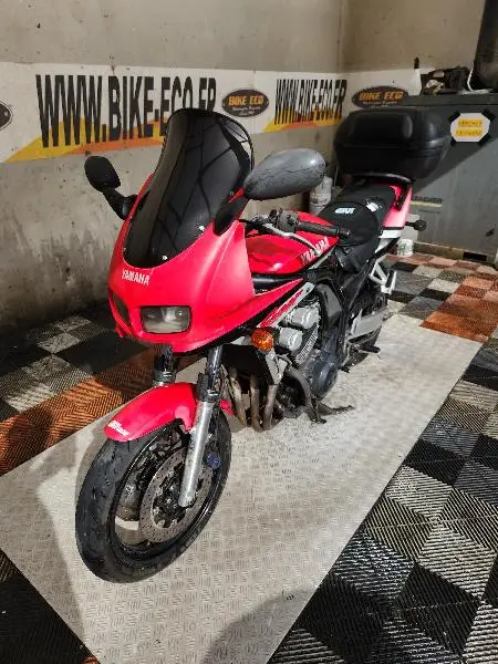 FZS FAZER