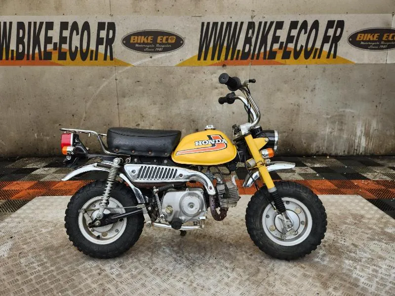 MONKEY 50 1976