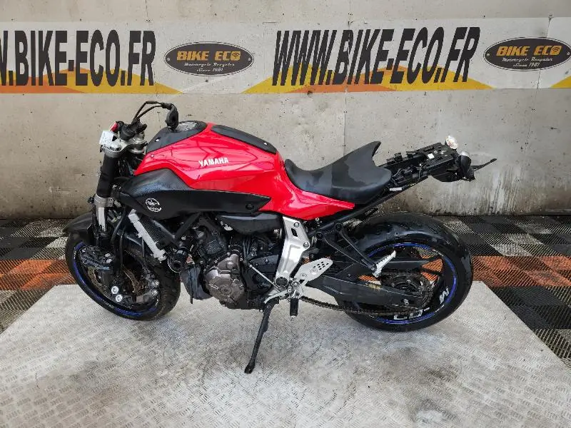 MT07
