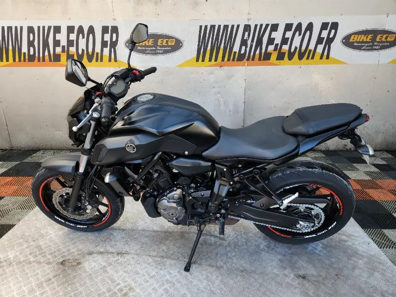 MT07