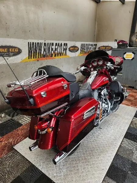 TOURING ELECTRA GLIDE 1800 ULTRA CVO