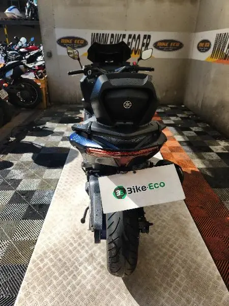 XP TMAX 560