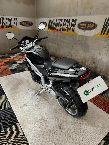 SPEED TRIPLE 955