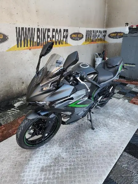 Ninja 500 SE