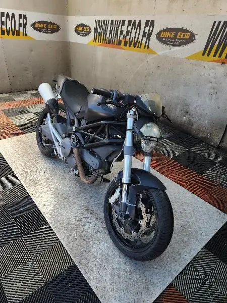 696 MONSTER