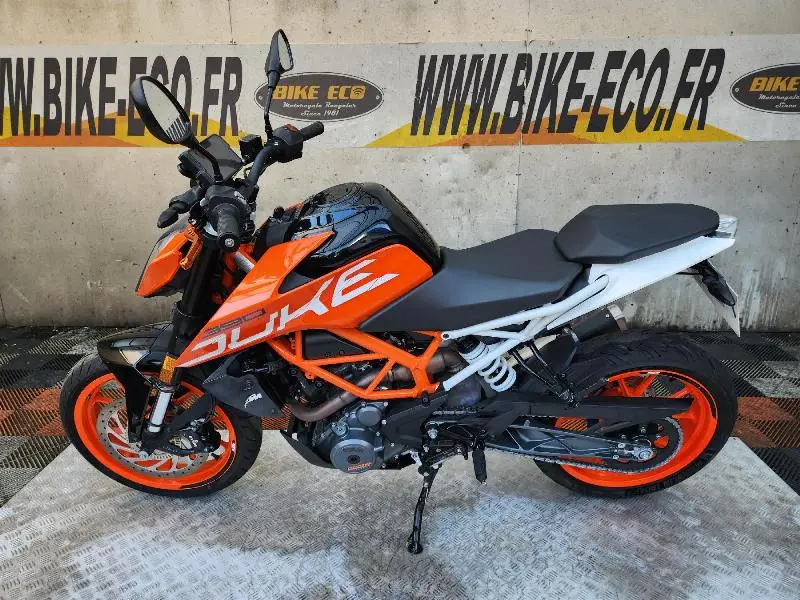 390 DUKE ABS