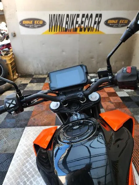 390 DUKE ABS