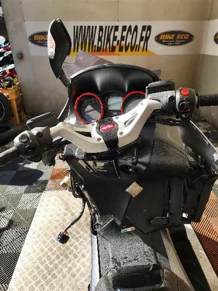 SRV 850