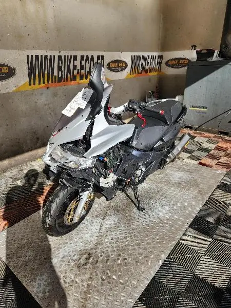 SRV 850