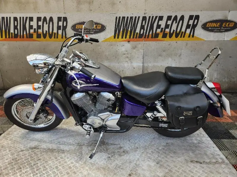 VT SHADOW 750
