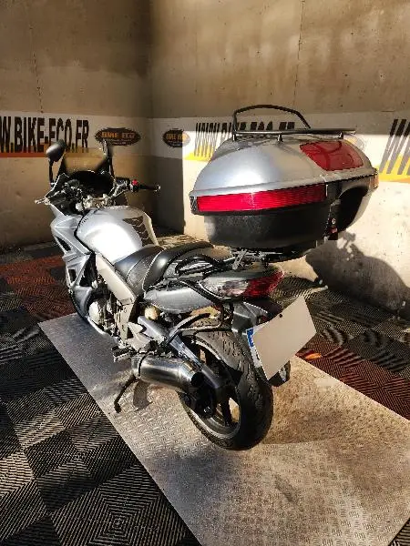 CB 1000 F