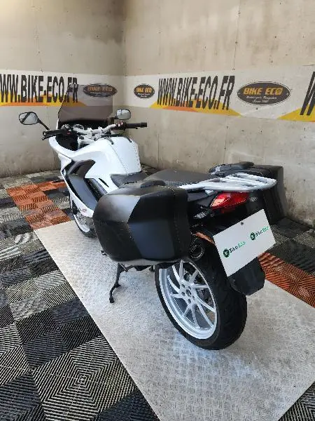 F 800 GT