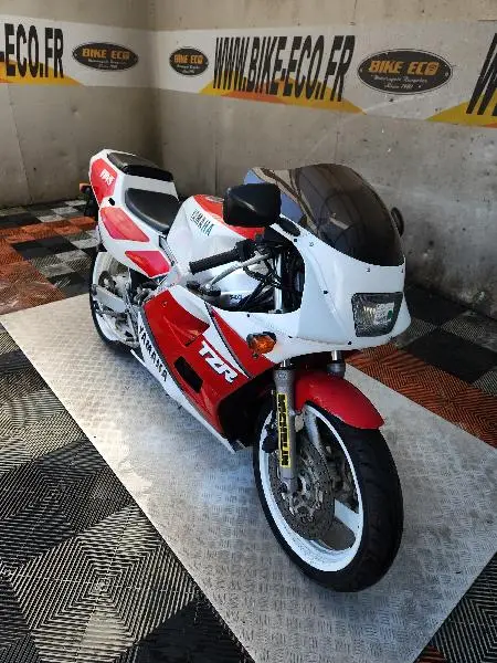 TZR 250