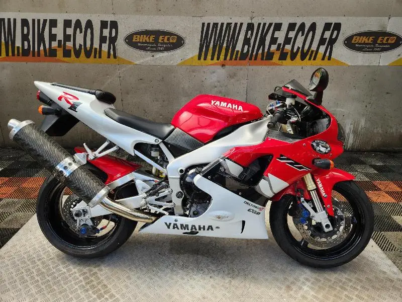 YZF 1000 R1