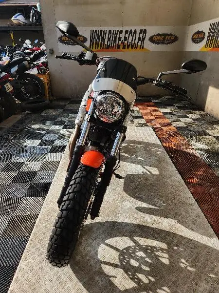 SCRAMBLER
