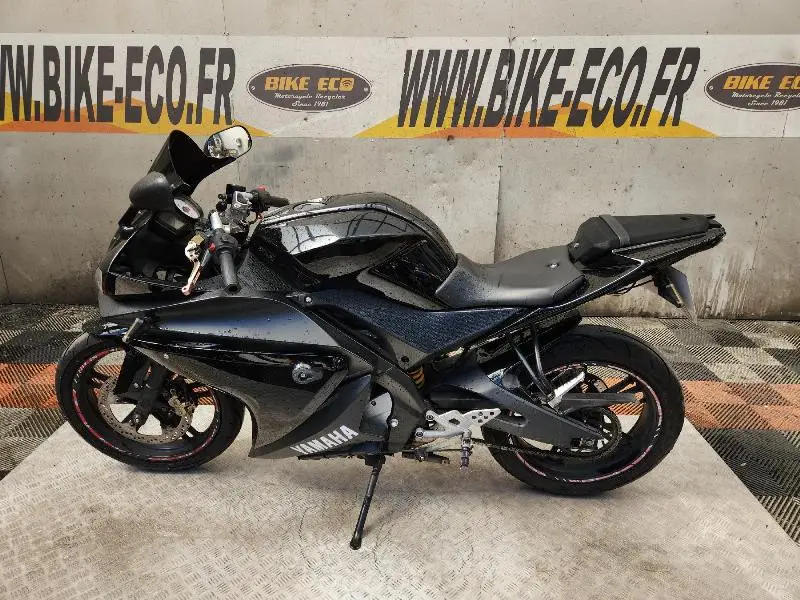 YZFR 125