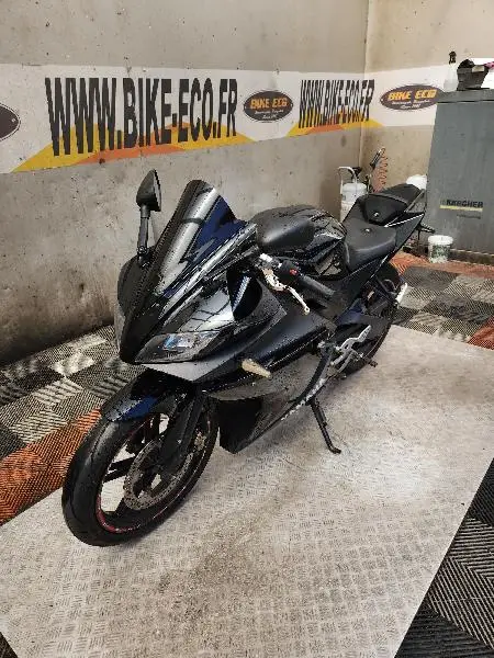 YZFR 125