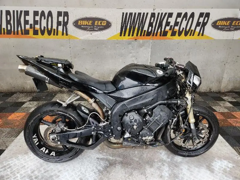 YZF 1000 R1