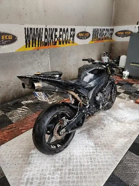 YZF 1000 R1
