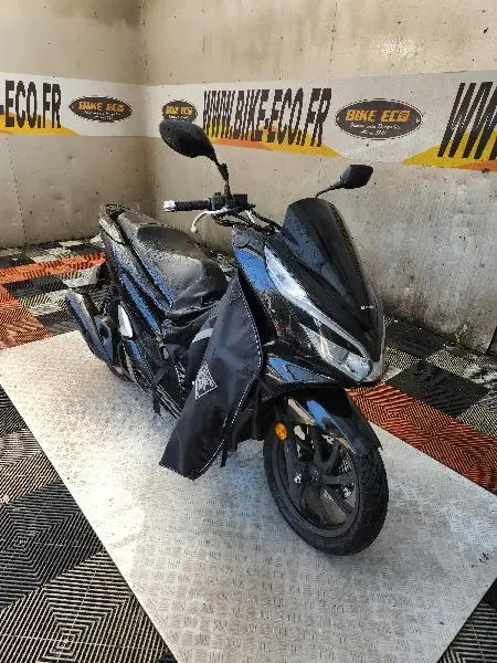 PCX 125