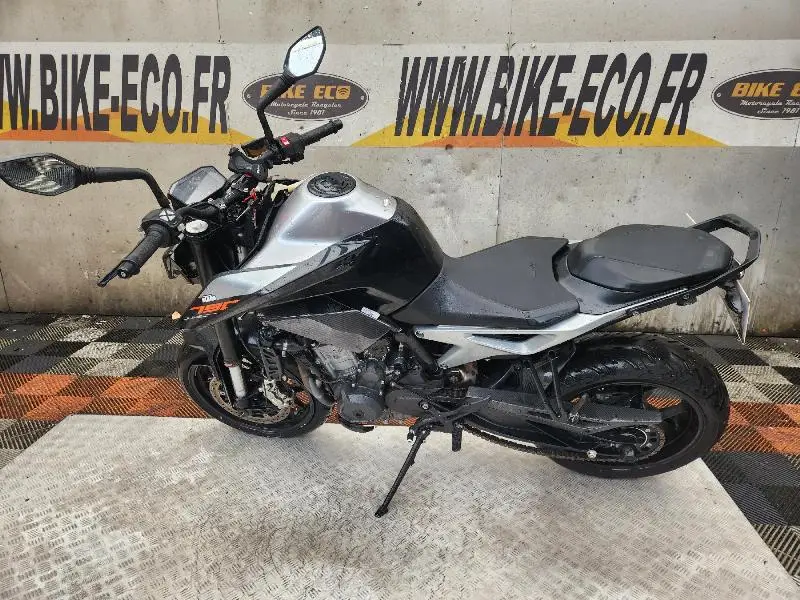790 DUKE