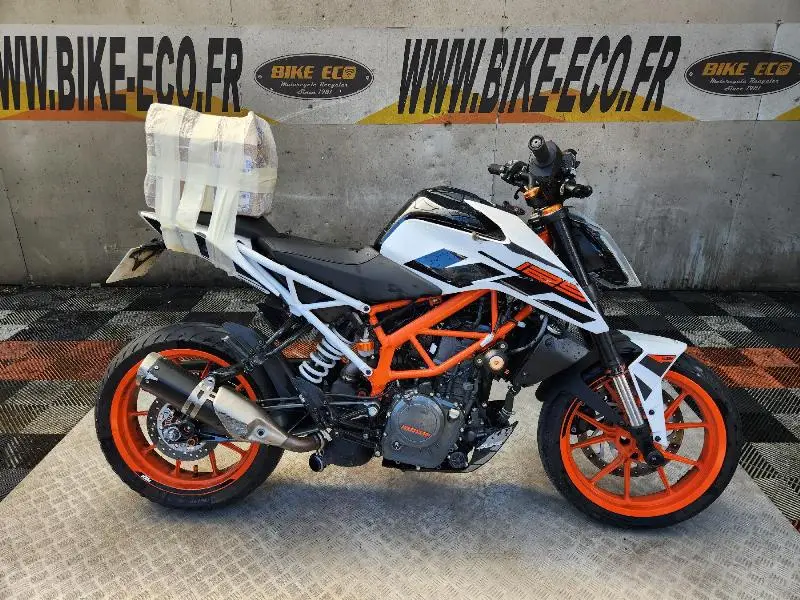 390 DUKE