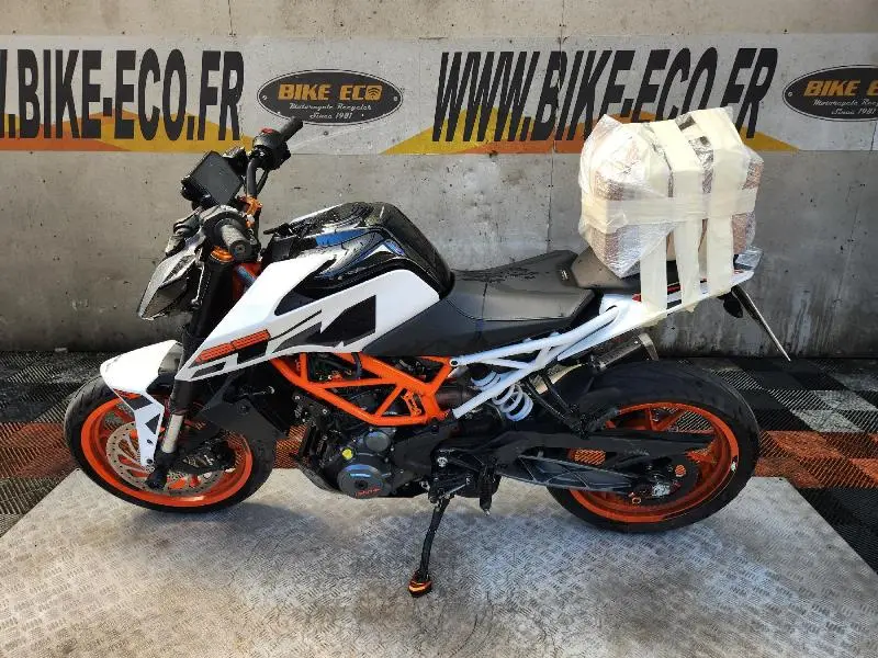 390 DUKE