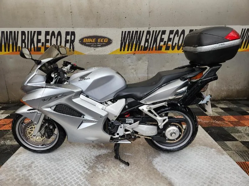 VFR 800 VTEC