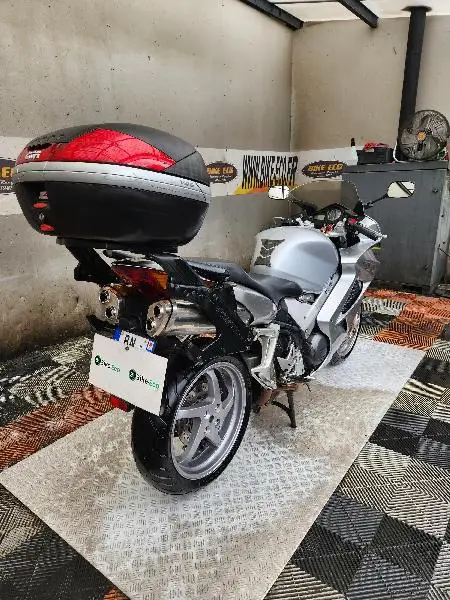 VFR 800 VTEC