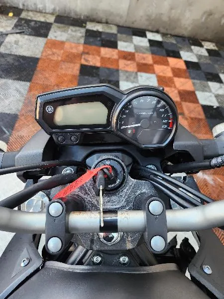 XJ6N
