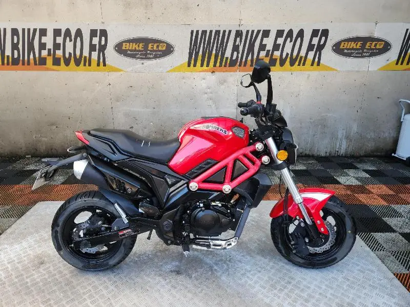 BOMBERS 125