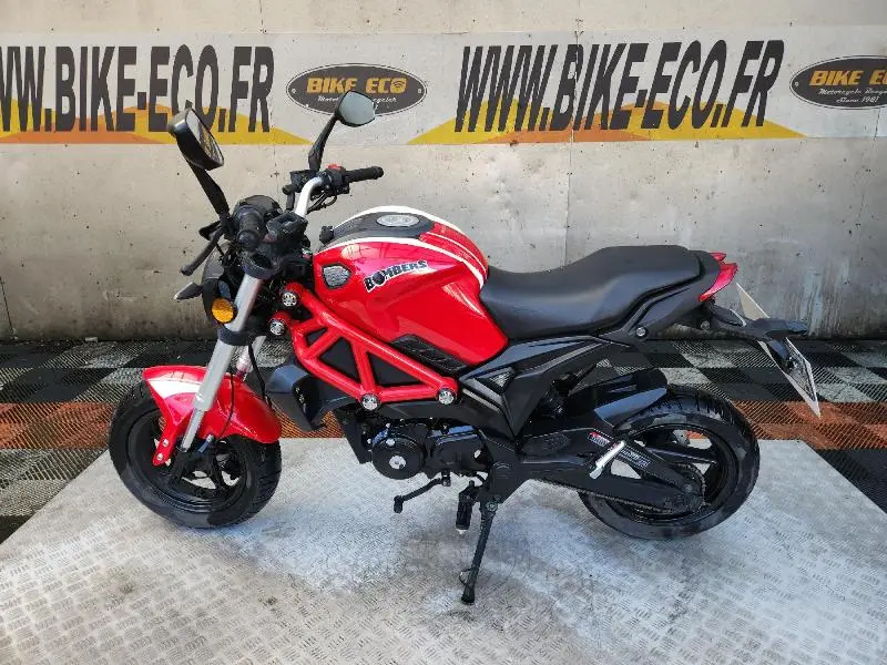 BOMBERS 125