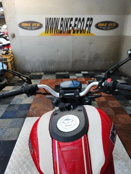 BOMBERS 125
