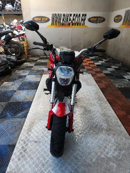 BOMBERS 125
