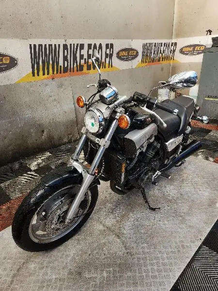 VMAX 1200