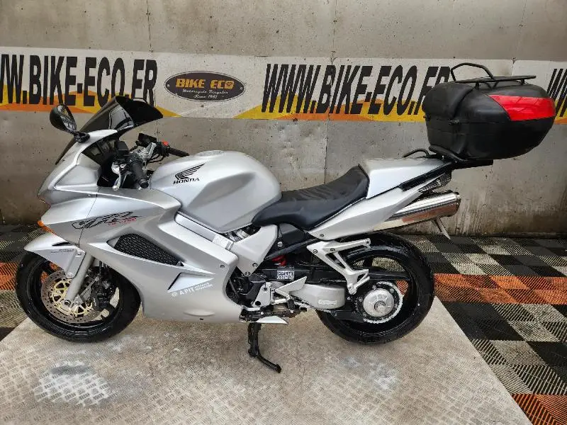 VFR 800 VTEC