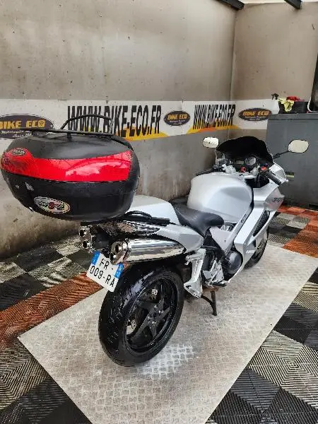 VFR 800 VTEC