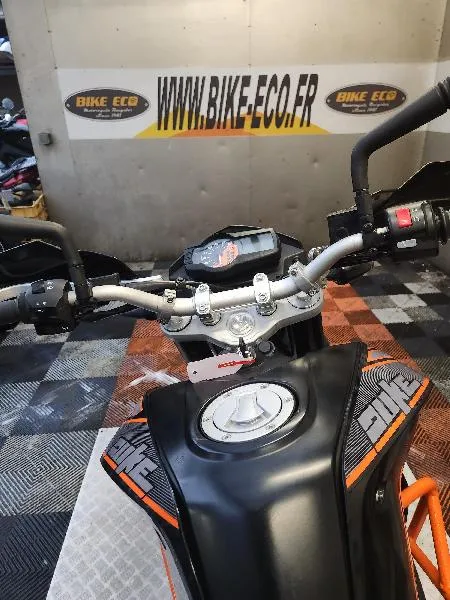 690 DUKE ABS