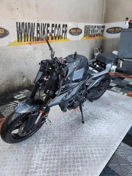 990 DUKE